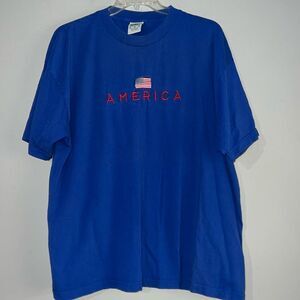Vintage Briar Creek Sportswear “America” embroidered short sleeve shirt